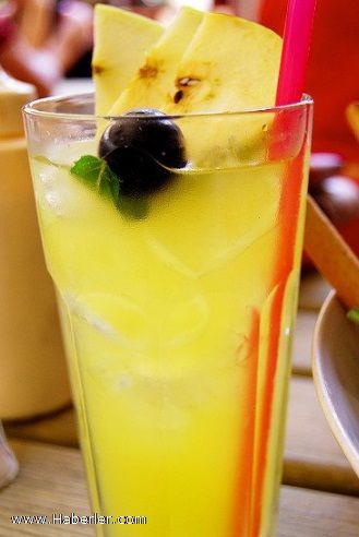 Kar���k Meyve Sular� Yaz K�� Bir�ok Hastal�ktan Koruyor