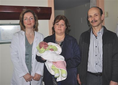 Hamile Oldu�unu 8 Ayl�kken ��rendi
