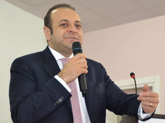 BA�Iޞ, ABYE SESLEND�: B�Z S�Z� KURTARMAYA GEL�YORUZ