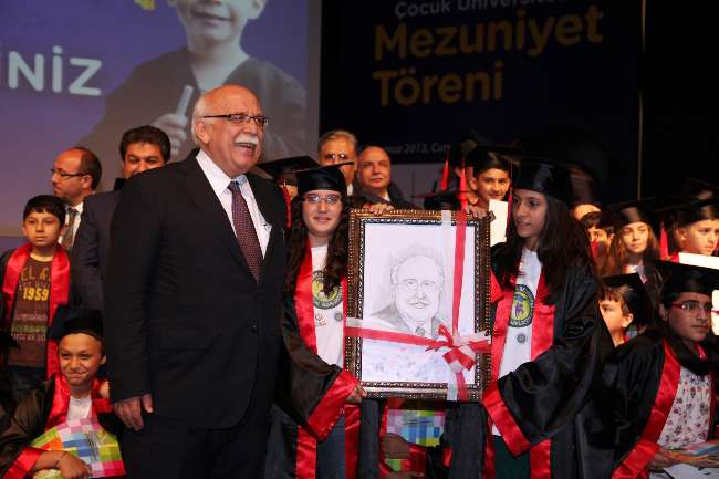Minik ��renciden Bakan Avc�ya ilgin� mektup