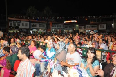 Ramazan Etkinliklerinde T�rk� Gecesi