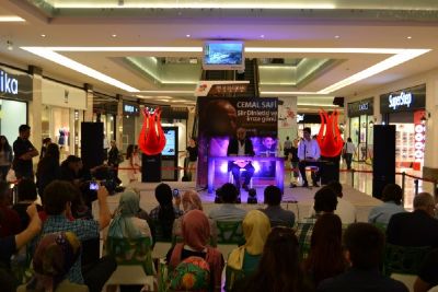 ޞiir Severler Cemal Safi �le Kentplaza'da Bulu�tu