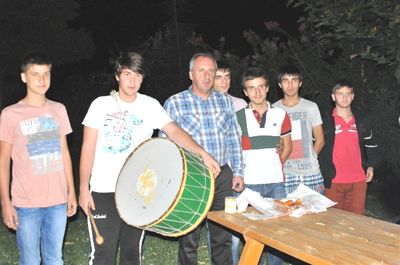 Gen�ler, CHP Grup Ba�kanvekili �nce'yi Sahura Kald�rd�