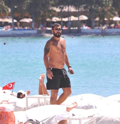 �mit Karan �e�me'de