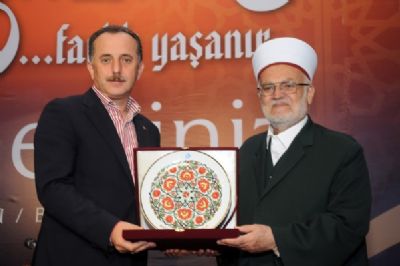 Kud�s, D�nyada Ya�ayan T�m M�sl�manlara Aittir