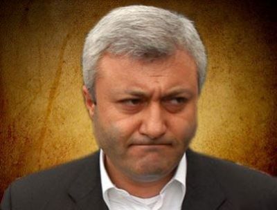 Tuncay �zkan'a A��rla�t�r�lm�� M�ebbet