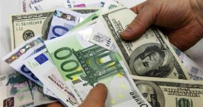 Dolar G�n� 1,9327 Tl, Euro 2,5608 TL'den Kapatt�