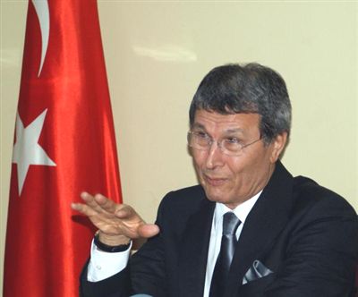 MHP'li Hala�o�lu: Ba�bakan ve Cumhurba�kan� da �stifa Edip, Yarg�lanmal�