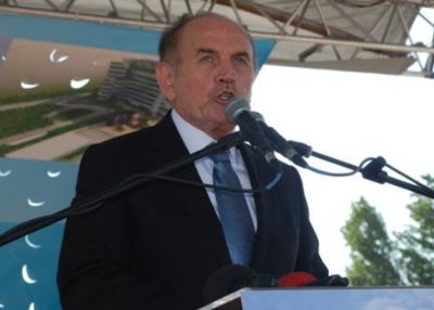 Kadir Topba�: Silivri �stanbul'un Merkeziyle Bulu�acak