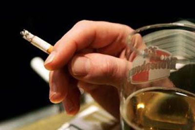 Sigara ve Alkol Mide Kanserine Yol A��yor