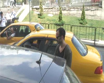 �stanbul'daki Uyu�turucu Operasyonu: 2 �nl� Serbest B�rak�ld� -