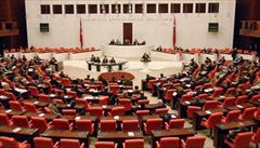 Meclis'in ilk g�ndem maddesi tezkere