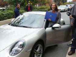 H�lya Av�ar: �tibar g�rmek i�in Porsche ile geldim
