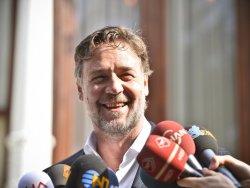 stripslashes(Russel Crowe: Salyangoz bile �stanbul trafi�inden h�zl�)