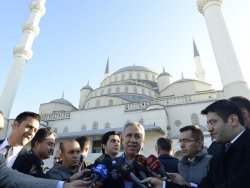 Ar�n�: Askerlik Kas�m\'da 12 aya inecek