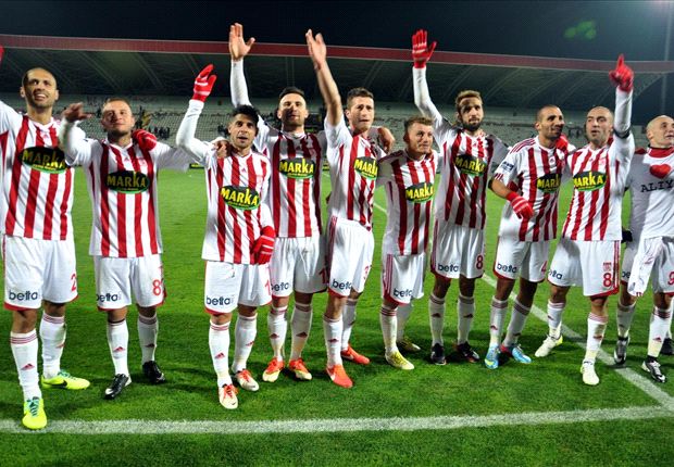 Sivas tek golle turlad�: 1-0