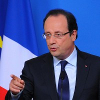 Fran�ois Hollande, Cumhurba�kan� Michel Djotodia g�revde kalmamal�