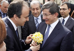 Davuto�lu'ndan birlik �a�r�s�