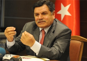 Ha�im K�l��'tan anayasa a��klamas�