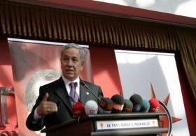 B�LENT ARINǒTAN ERGENEKON A�IKLAMASI